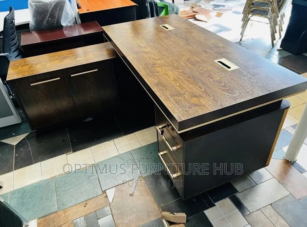 Executive Office Desk (Malaysian)