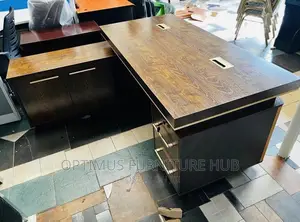 Executive Office Desk (Malaysian)