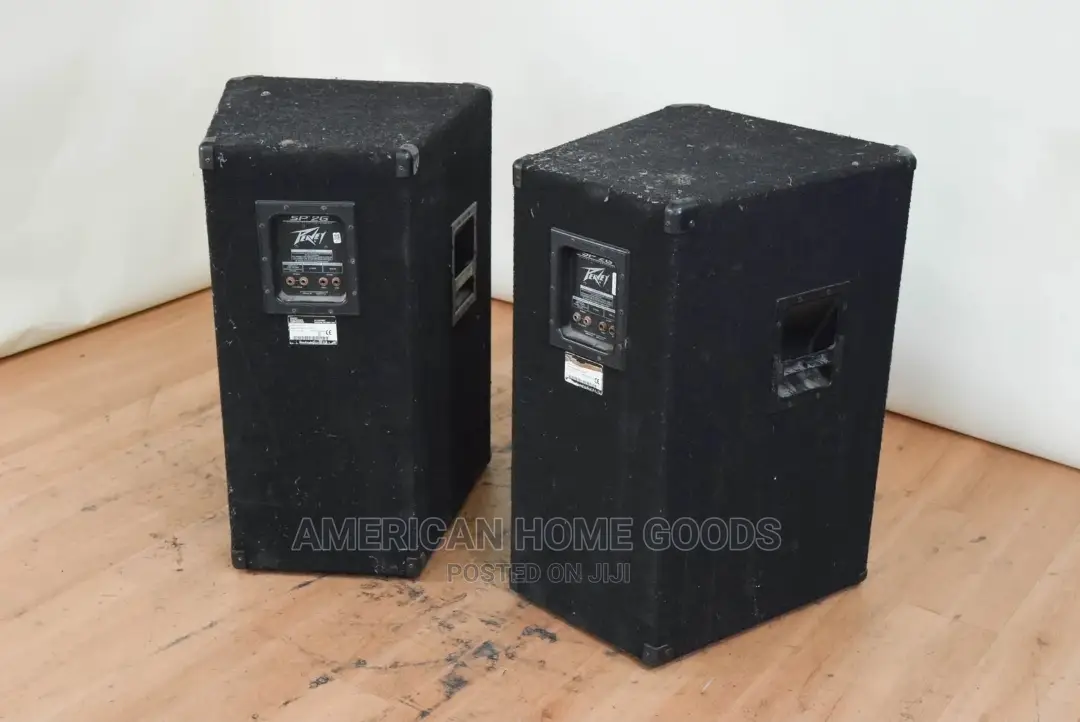 Pair of Peavey Sp-2g Pa Speakers, 1200w Peak, 600w RMS