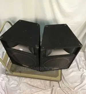 Pair of Yamaha S112 Pa Speakers 300/600w 2-Way Series.
