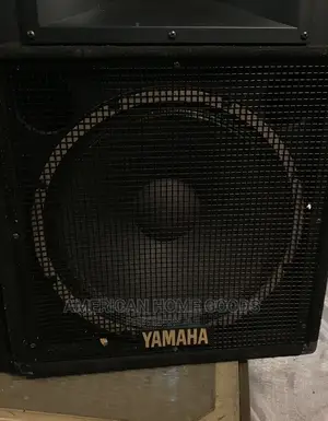 Pair of Yamaha S112 Pa Speakers 300/600w 2-Way Series.
