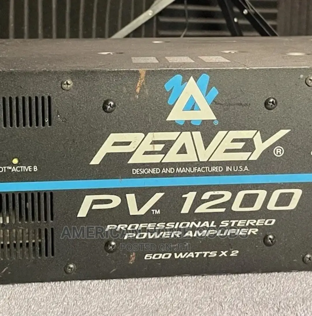 Peavey PV1200, 600 Wattsx2, 2-Channel Stereo Power Amplifier