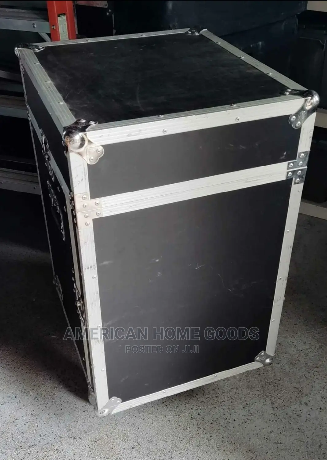 Road Case With 3 Amps, Dbx, EQ, Power Supply, and 24ch Mixer