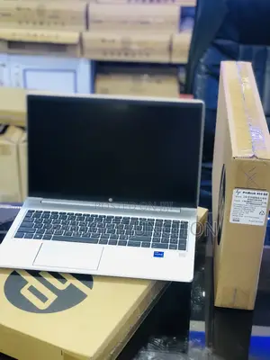 New Laptop HP ProBook 450 G8 8GB Intel Core I7 SSD 512GB