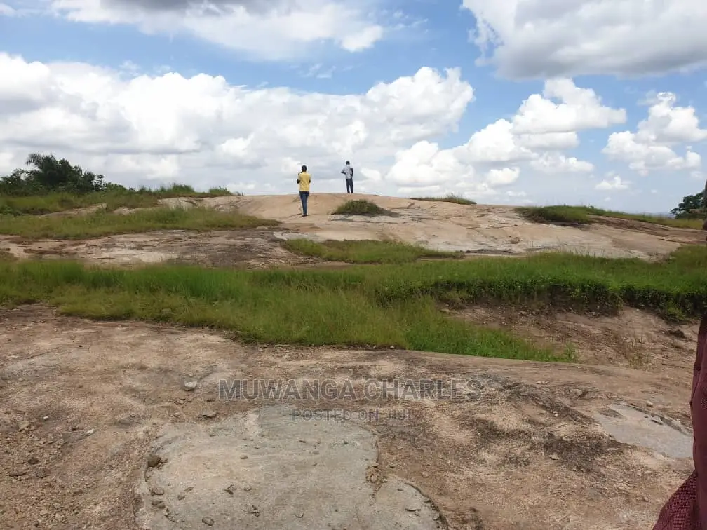 Stone 🪨 Quarry in Mukono on Quick Sale