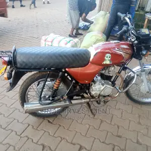 Bajaj Boxer 100 2015 Red