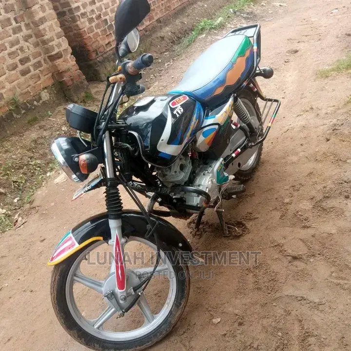 Bajaj Boxer 2018 Red