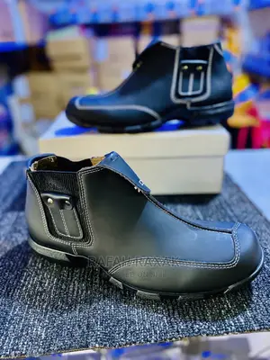 Photo - Original Clarks Mens Boots