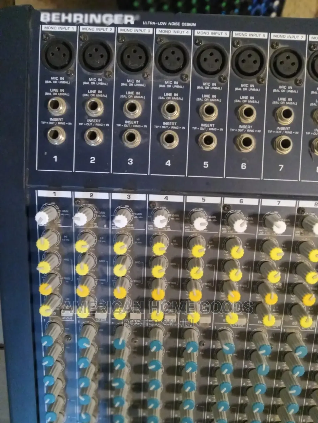 Behringer Eurodesk MX 3282A 32- Channel Mixer, 8 Bus Analog.