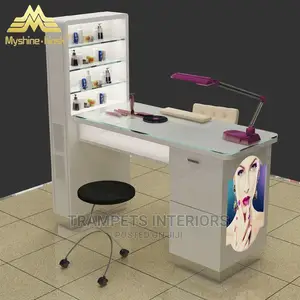 Makeup Station