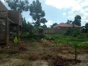 Plots in Gayaza Kalungu
