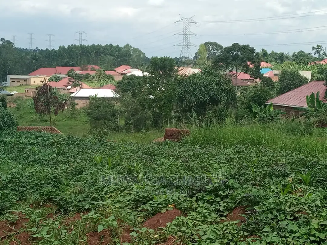 Plots in Gayaza Kalungu