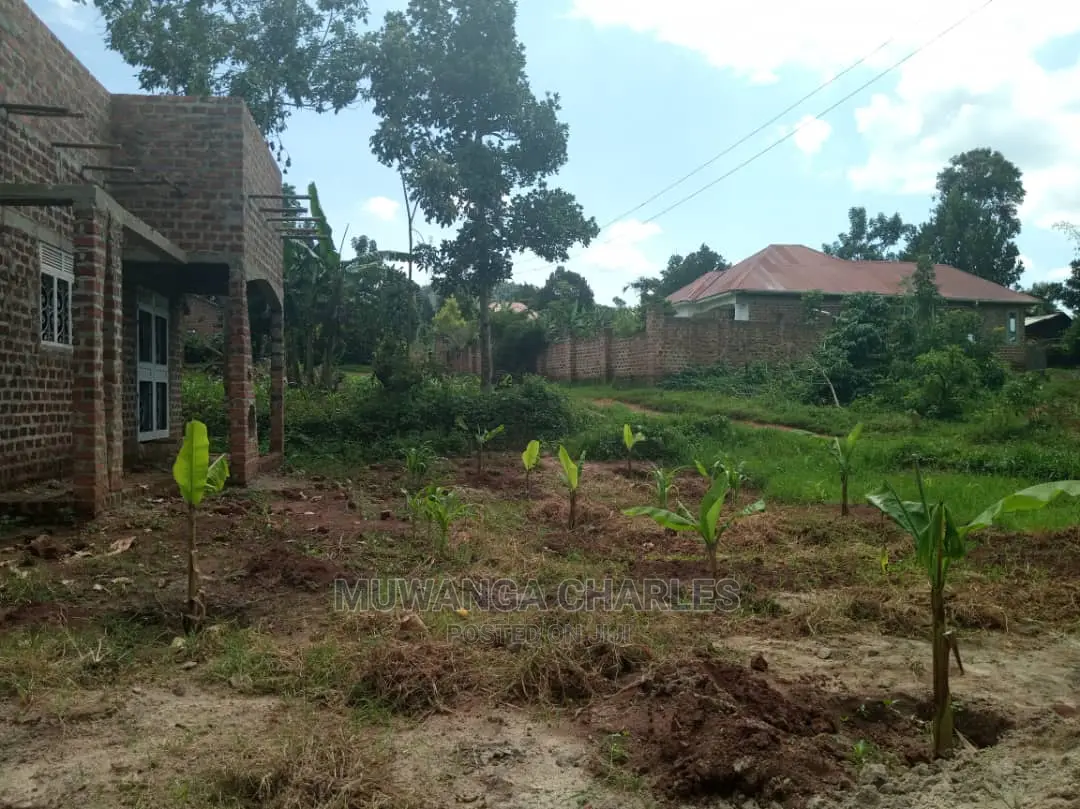 Plots in Gayaza Kalungu