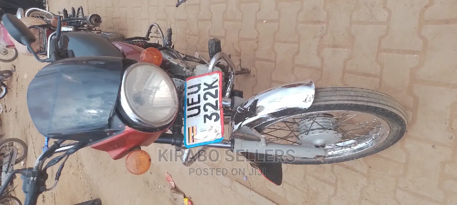 Bajaj Avenger 160 Street 2019 Orange