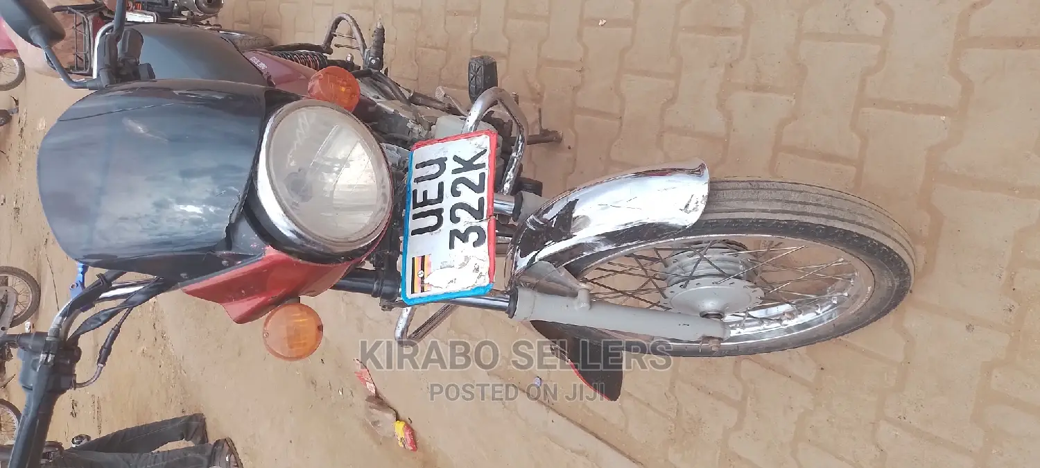 Bajaj Avenger 160 Street 2019 Orange