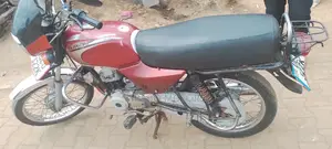 Bajaj Avenger 160 Street 2019 Orange