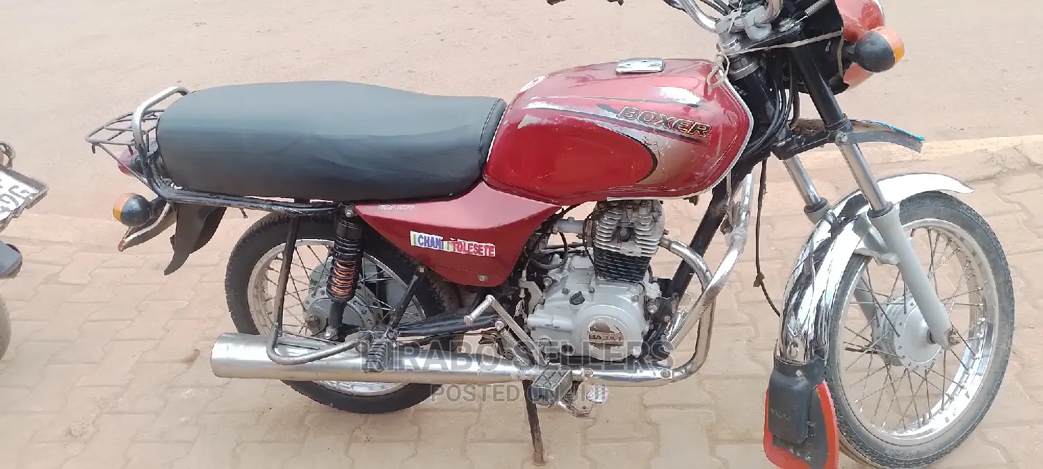 Bajaj Avenger 160 Street 2019 Orange