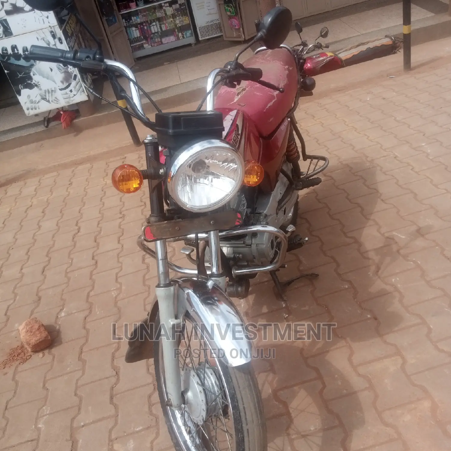 Bajaj Boxer 100 2019 Red