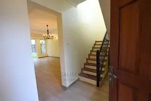 4bdrm Duplex in Kololo Property, Central Division for rent
