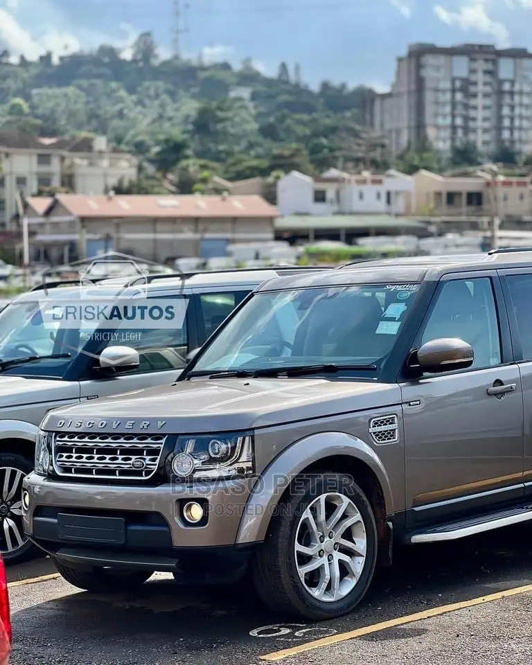 Land Rover Discovery 2016 Gray