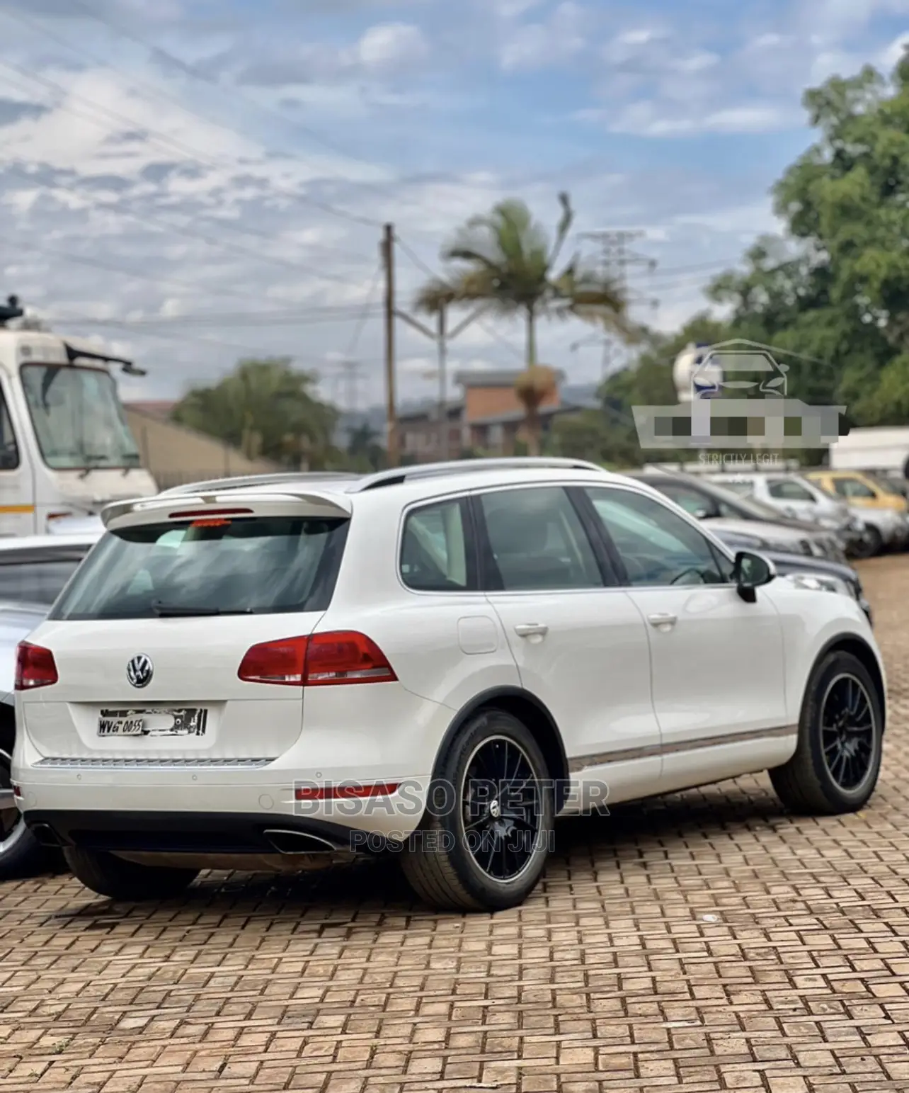 Volkswagen Touareg 2011 White
