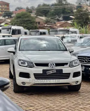 Volkswagen Touareg 2011 White