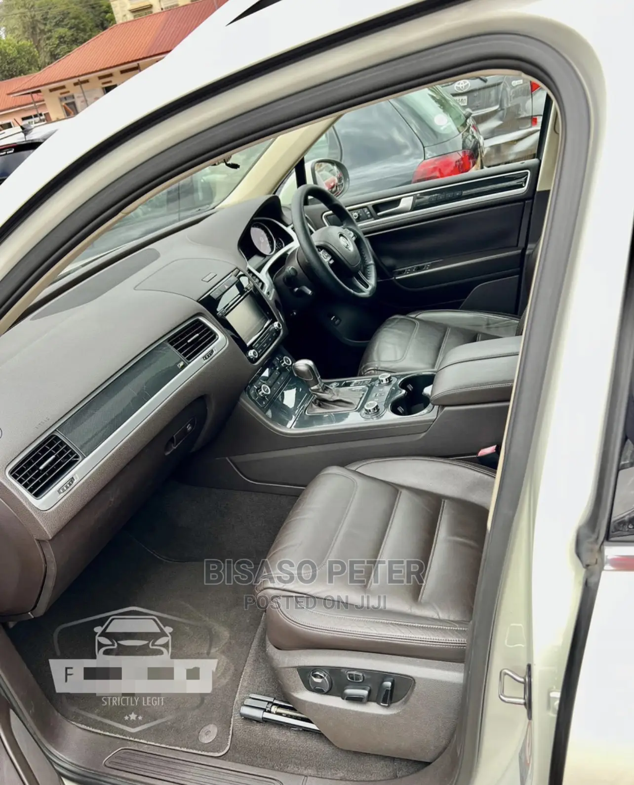 Volkswagen Touareg 2011 White