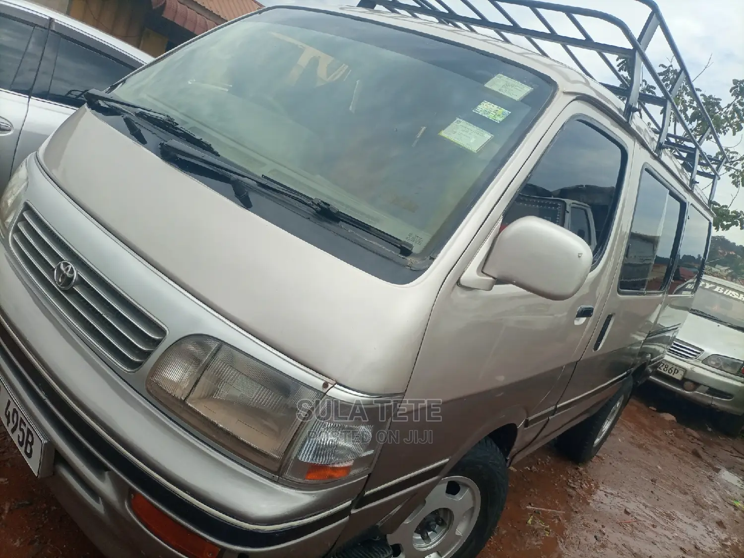 Toyota HiAce 1998 Grey