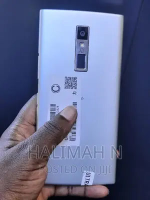 Kyocera Urbano V04 KYV45 64 GB Silver