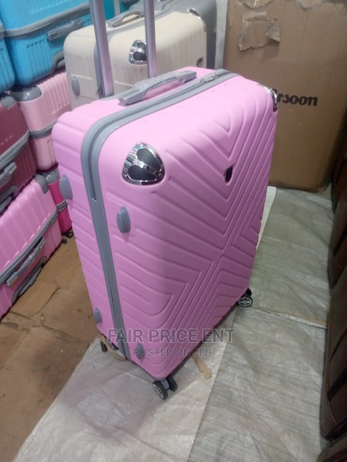 Vip Original Executive Plastic Suitcases.Medium ( Pink)