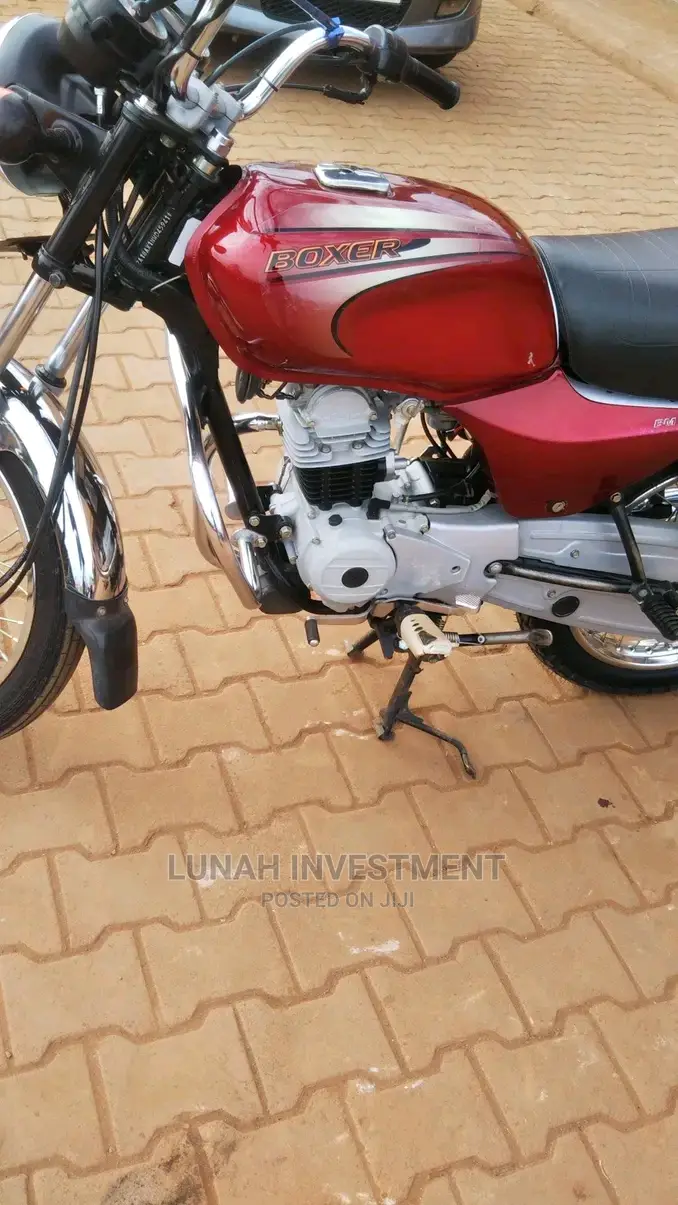 Bajaj Boxer 125 2023 Red