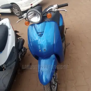 Honda VF 2018 Blue