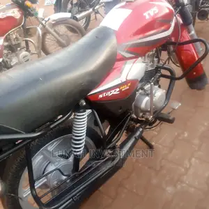 TVS HLX 125 2021 Red