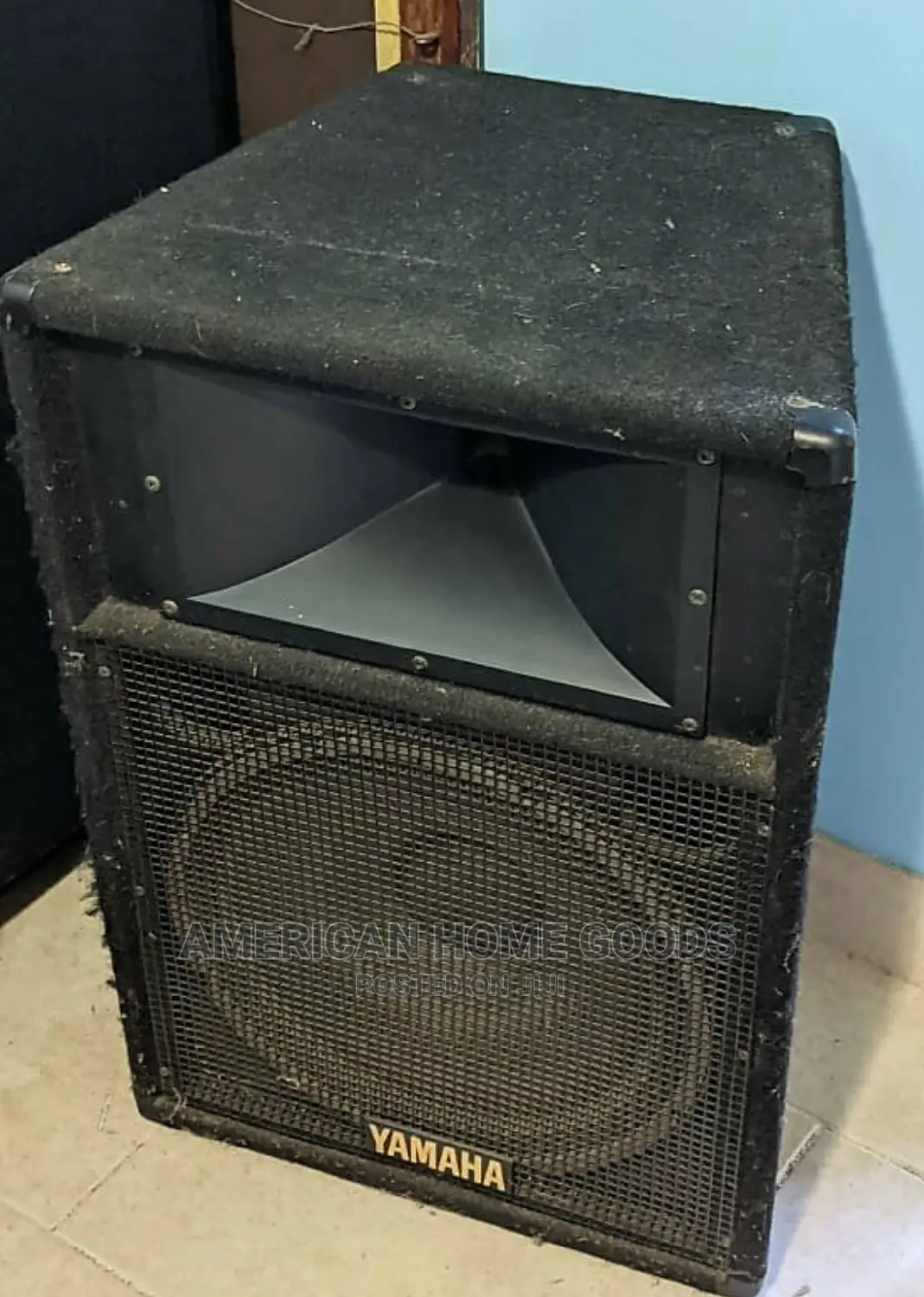 Pair of Yamaha S112 Pa Speakers 300/600w 2-Way Series.