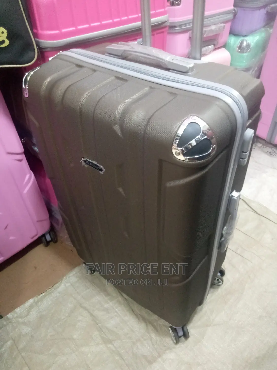 Original Classy Traveling Bag. Large.( Koffi Brown)