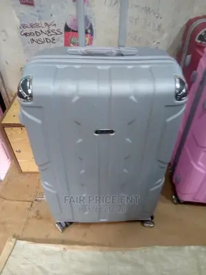 Classy Suitcases.Large.( Silver)