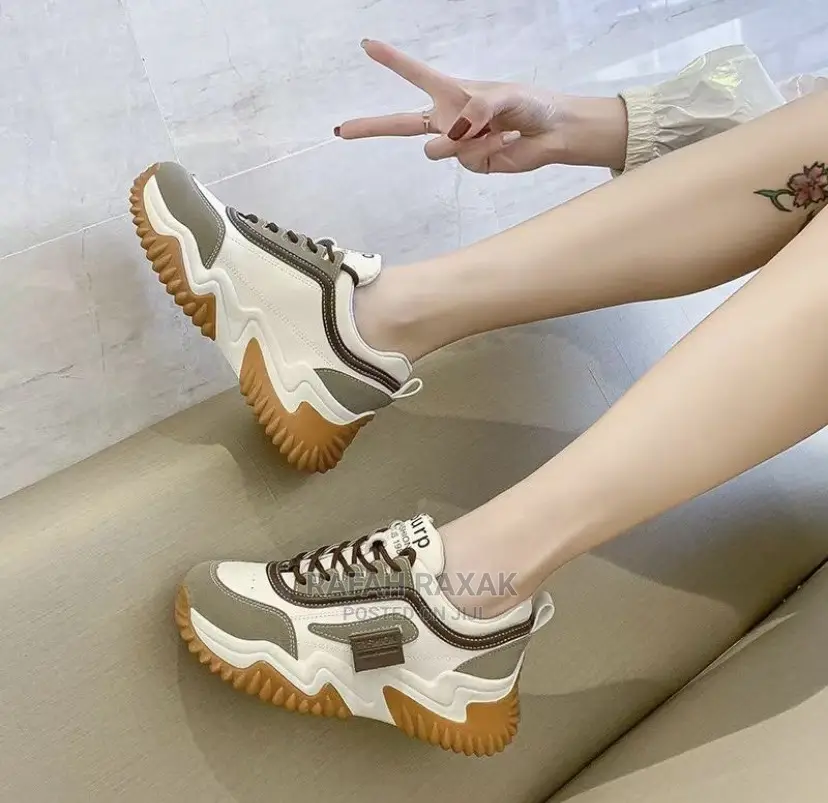 Ladies Classic Fashion Shoes