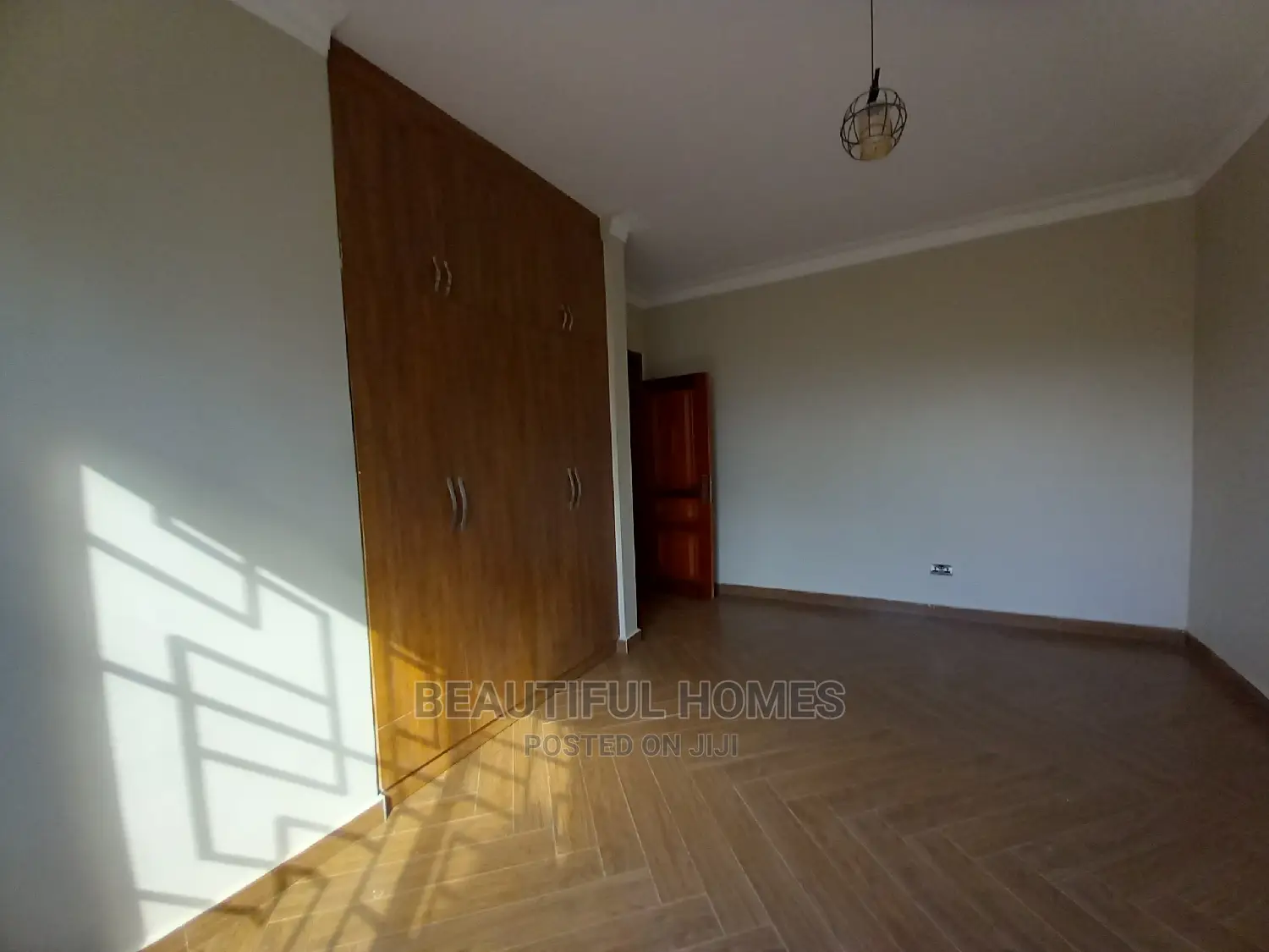 Furnished 4bdrm House in Kira for sale