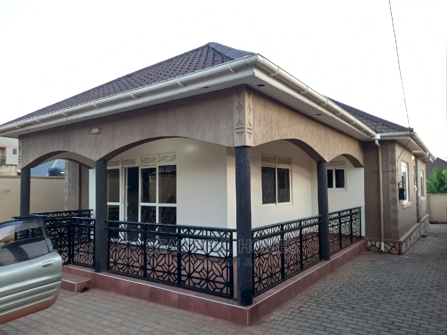 Furnished 4bdrm House in Kira for sale