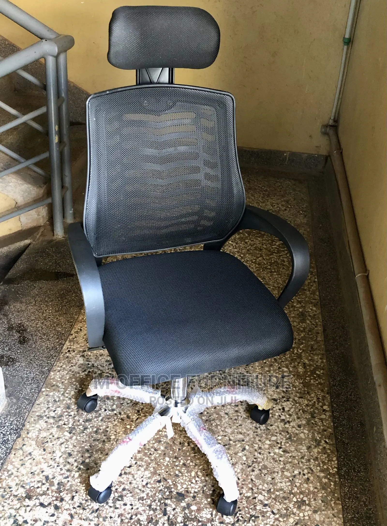 Headrest Office Chairs