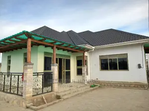 Furnished 4bdrm Bungalow in Kira for sale