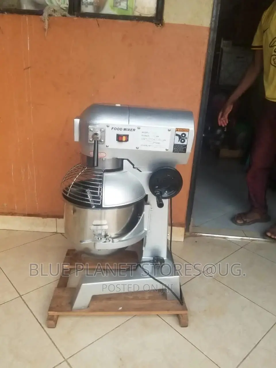 B-10 Heavy Duty 10litres Cake/Dough Stand Mixers \\ S/S Body