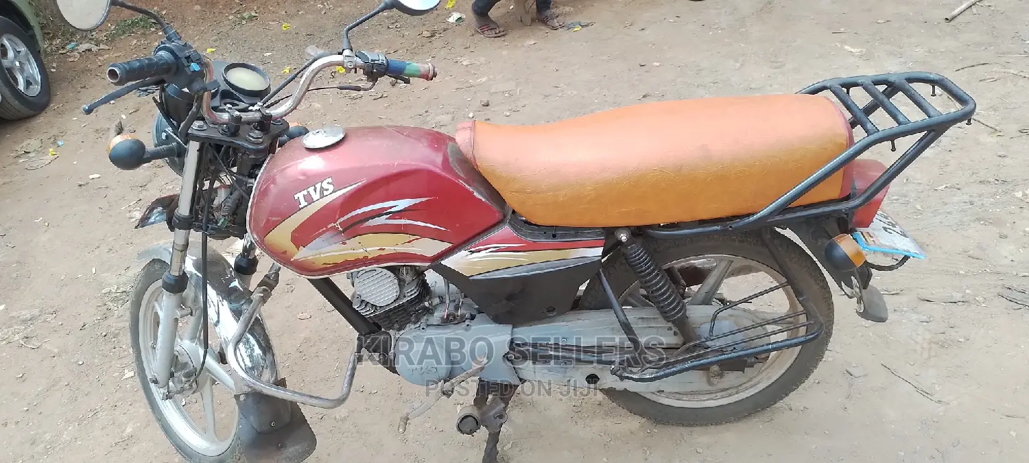 TVS Apache 180 RTR 2017 Red