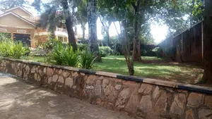 4bdrm Duplex in Kololo Property, Central Division for rent