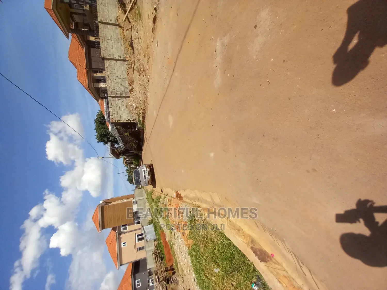 Furnished 5bdrm Duplex in Kisaasi Tarmacked, Nakawa for sale
