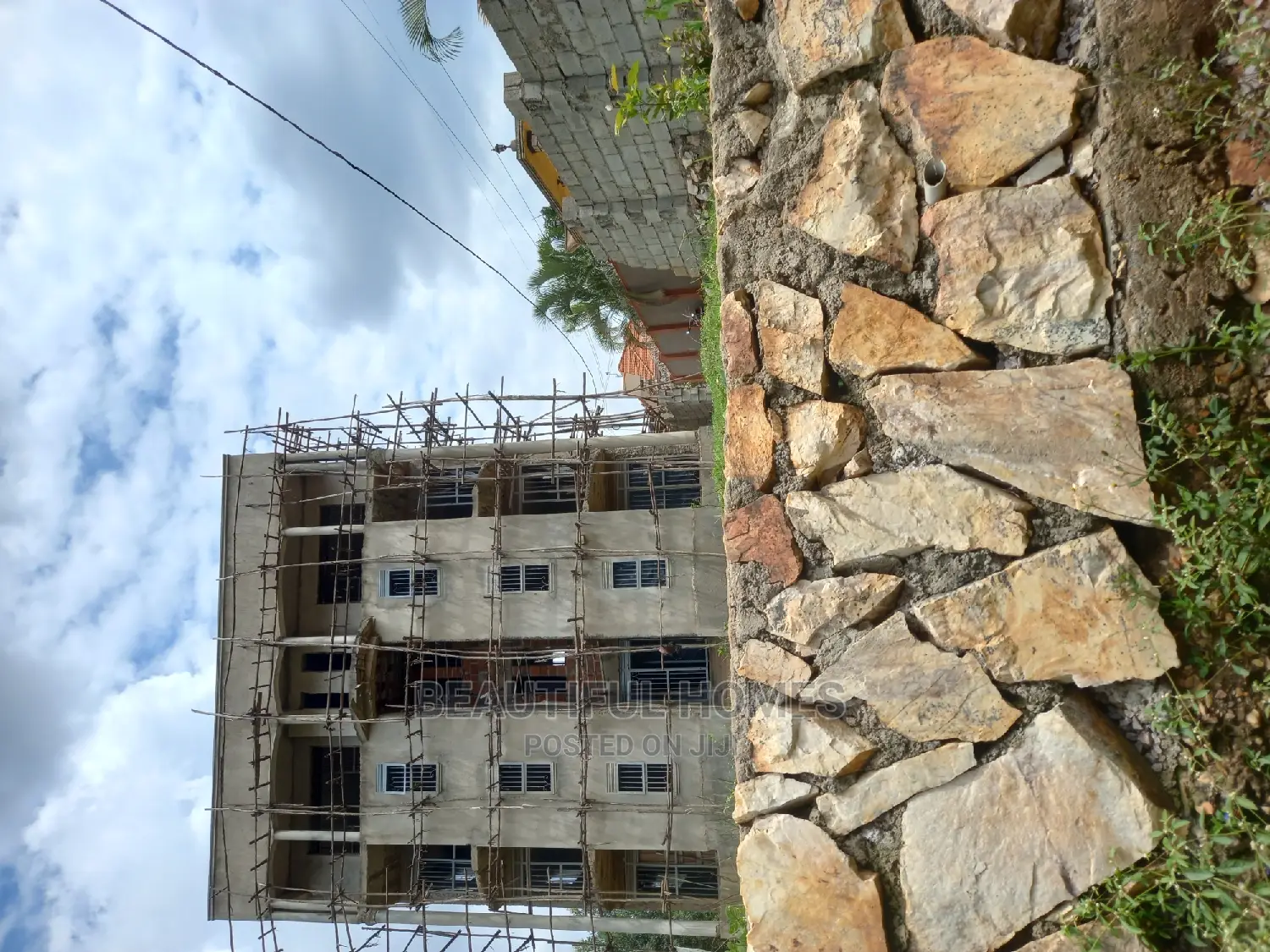 Furnished 1bdrm Apartment in Kira Posh for sale