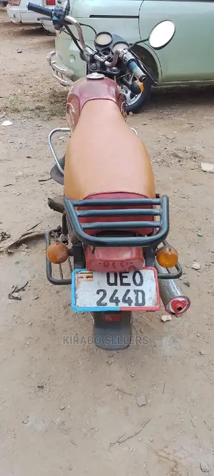 TVS Apache 180 RTR 2017 Red