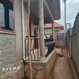 3bdrm House in Bulenga Town, Central Division for sale