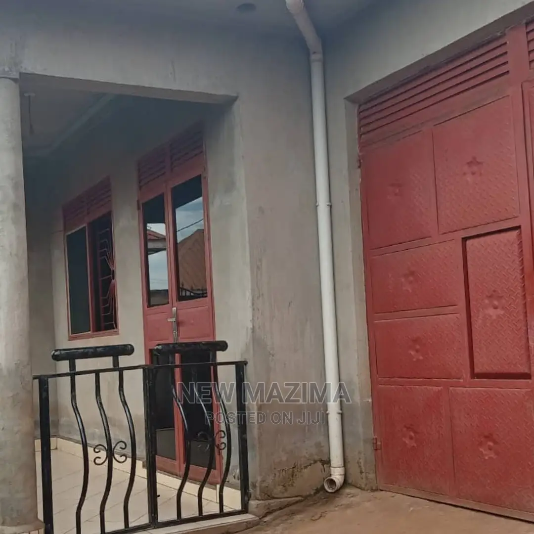 3bdrm House in Bulenga Town, Central Division for sale