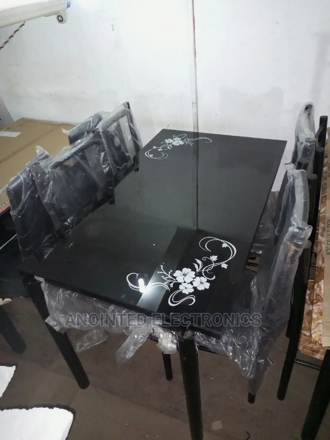 Dining Tab Four Seater